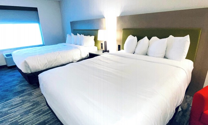 Queensbury Hotel | Country Inn & Suites by Radisson, Lake George (Queensbury), NY