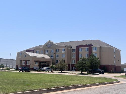 Wheatland Hotel | Country Inn & Suites by Radisson, Oklahoma City Airport, OK
