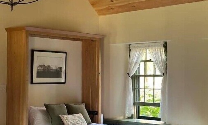 West Chester Otro | Country School House at Solidago Farm Unique, cozy small farm experience!