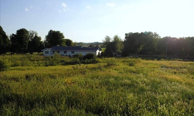 Middleton Casa | Campo de belleza - Min a Madison / Perfecto para familias / Eventos y perros! Patio de Lrg