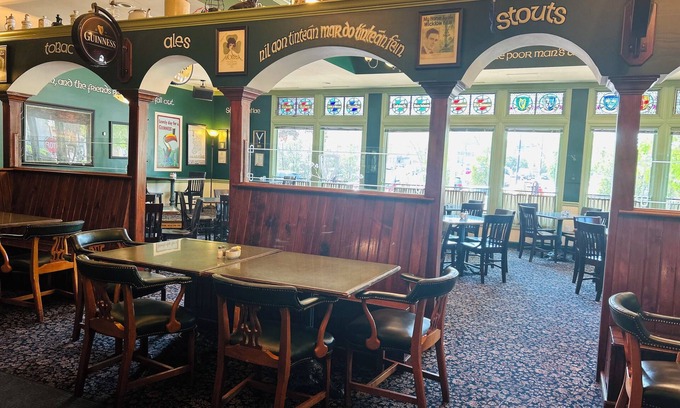 Yankee Hill Hotel | County Clare Irish Hotel & Pub