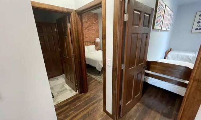 Warren Condominio | Courthouse Square Condo