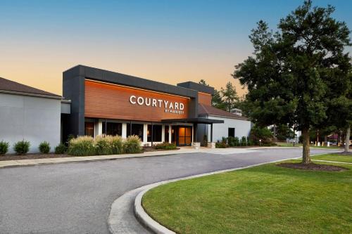 White Station Hotel | Courtyard by Marriott Memphis East/Park Avenue
