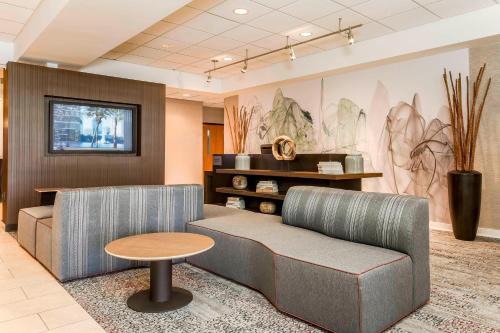 Lake Mary Hotel | Courtyard by Marriott Orlando Lake Mary North