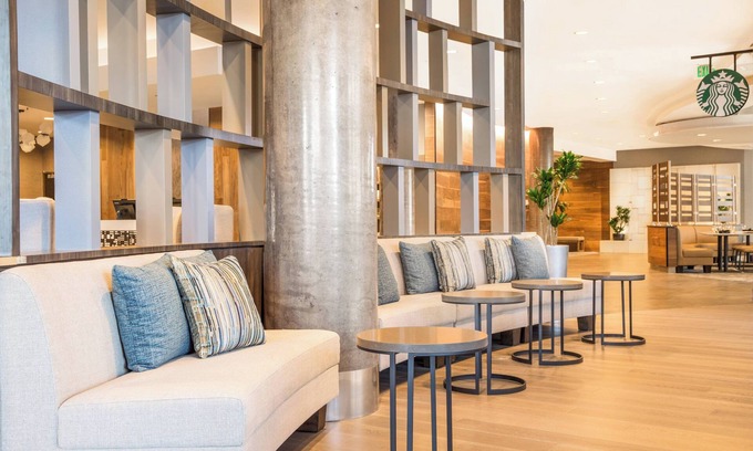 Northwest Bellevue Hotel | Courtyard by Marriott Seattle Bellevue/Downtown