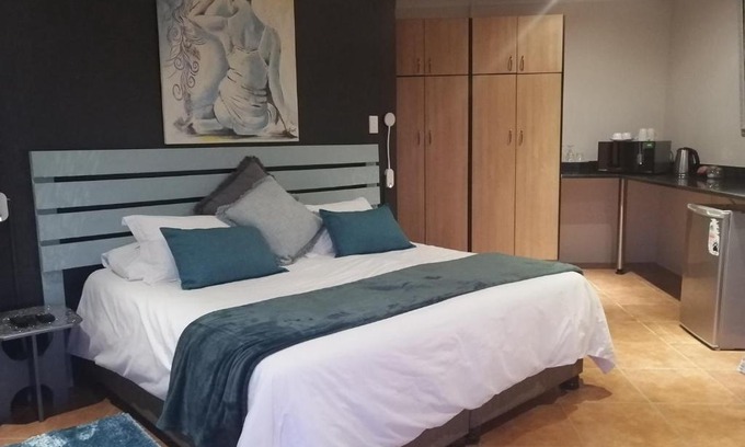 East London Cama Y Desayuno | Cove Rock Lodge on Cowrie