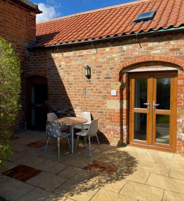 Louth Casa | Covenham Holiday Cottages - Squirrel Cottage