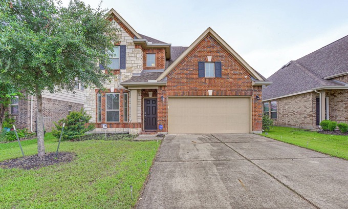 Atascocita Cabaña | Covered Patio & Spacious Yard: Houston Area Home!