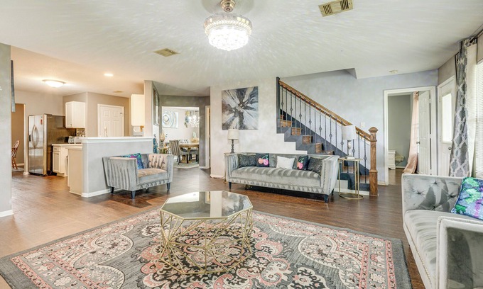 Barker Casa | Covered Patio & Yard: Family Home in Katy