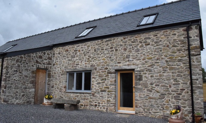 Abergavenny Casa | Cowshed near Abergavenny in the Black Mountains