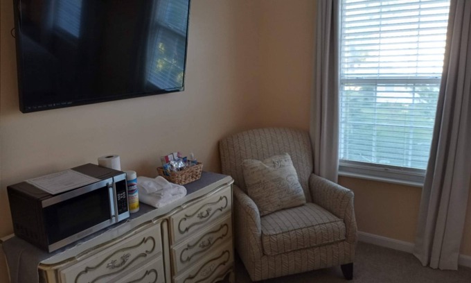 Mount Carmel Cama Y Desayuno | Coziest Room in Town!