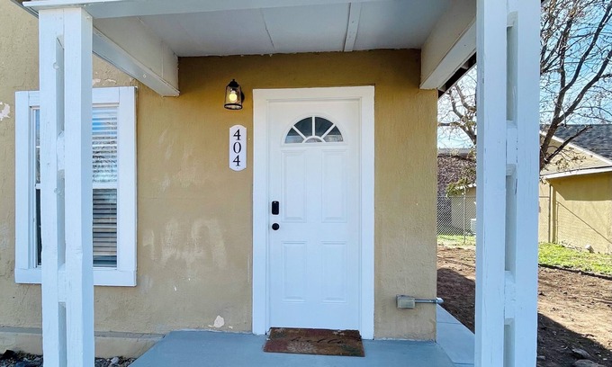 Portales Apartamento | Cozy 1-bedroom apartment in charming Portales.