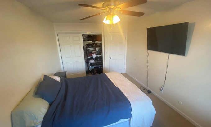 Pill Hill Apartamento | Cozy 1-bedroom apartment in excellent Oakland with WiFi