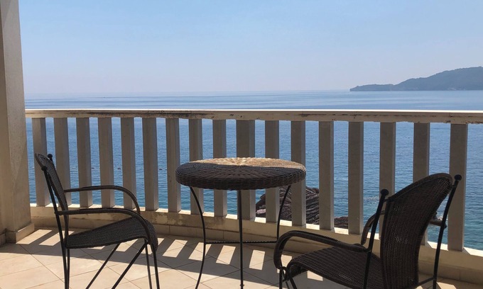 Seoca Apartamento | Cozy 1-bedroom apartment with WiFi, AC in beautiful Bečići
