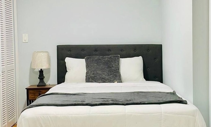 Laurel Casa | Cozy 1 bedroom patio view shared bathroom living room and kitchen #2