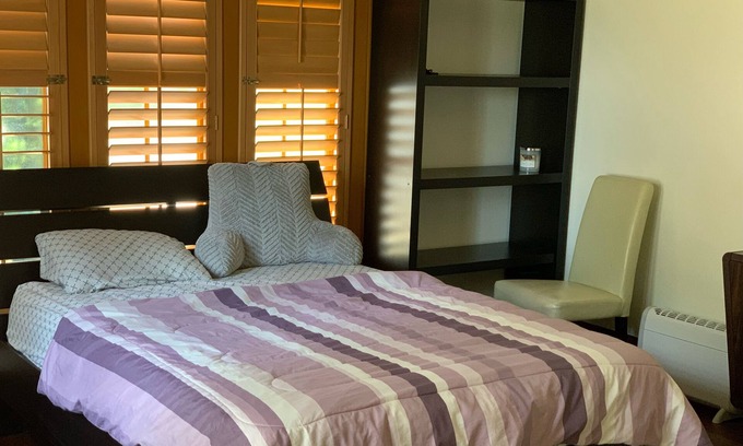 Glendora Casa | Cozy 1 bedroom with private bathroom and free parking