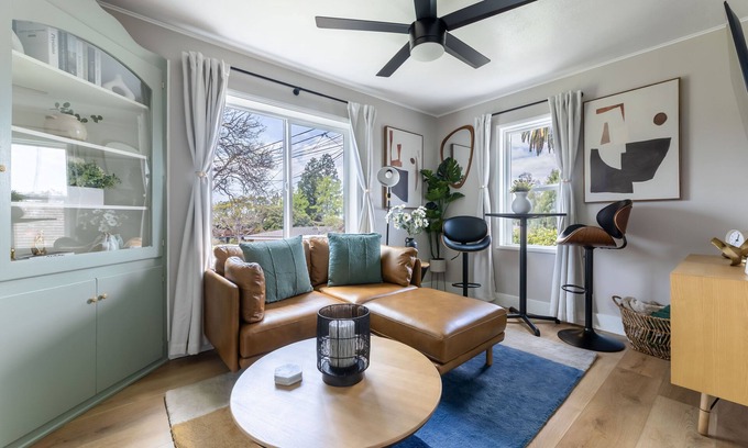 Los Cerritos Cabaña | Cozy 100-year-old Brick Cottage. Thoughtfully designed for Travel Professionals.