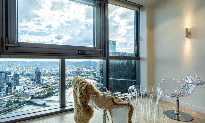 Brisbane Central Business District Apartamento | Cozy 1B City view at Queens Wharf level 45