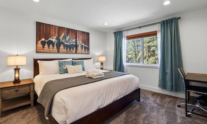 Black Bart Casa | Cozy 1BR | King Bed-Soaking Tub-Trails | Sleeps 2