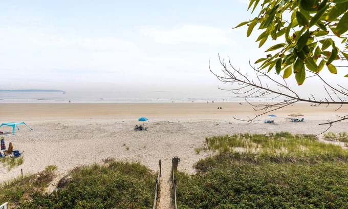 Old Orchard Beach Apartamento | Cozy 2 bedroom with beach access!