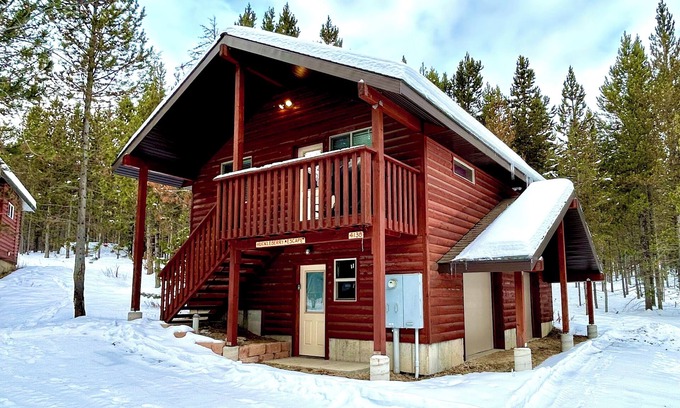 Island Park Apartamento | COZY 2 bedroom,2 bathroom loft. DOG FRIENDLY. Close to YELLOWSTONE NATIONAL PARK