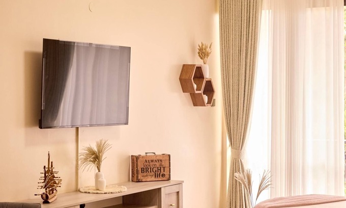 Lubowa Apartamento | Cozy 2-bedroom apartment in welcoming Bwebajja Dundu with WiFi, AC - 004
