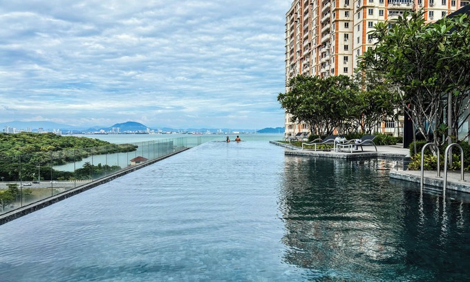 Jelutong Casa | Cozy 2-bedroom apartment in beautiful George Town with WiFi, fitness room