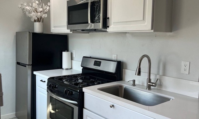 Fullerton Apartamento | Cozy 2 Bedroom- Retreat in Fullerton