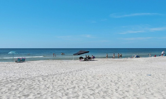 West Panama City Beach Casa | Cozy 2-bedroom Getaway With Resort Amenities & Dog-friendly!
