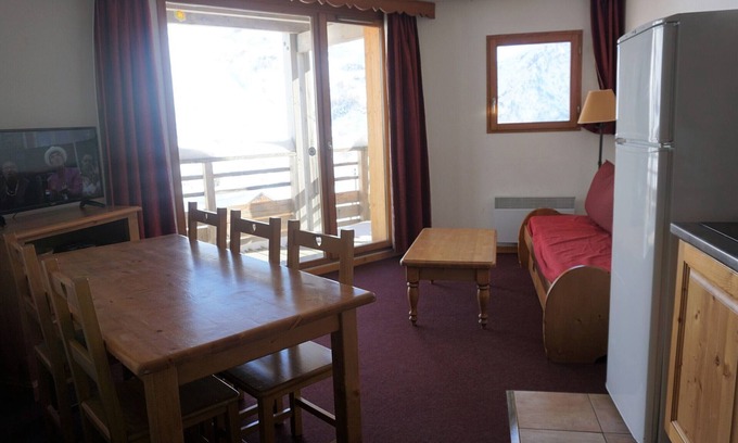 Orcieres-Merlette Apartamento | Cozy 2-Room Cabin Apartment for 6 with Balcony in Prime Orcières Location