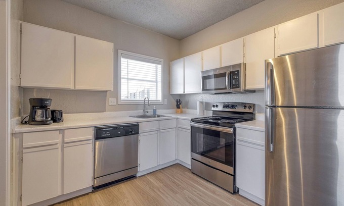 Milwood Apartamento | Cozy 2BD Apt | Austin Texas
