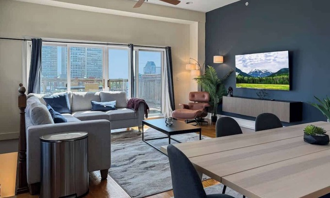 Old City Apartamento | Cozy 2BD | Old City | Prime Location