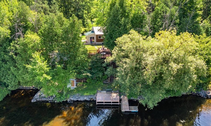 Plantagenet Casa | Cozy 2BR + Loft | Game Room & River Nearby