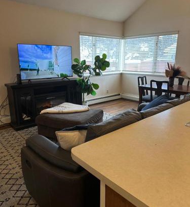 College Apartamento | Cozy 3-Bed Retreat in Fairbanks