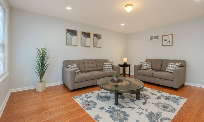 West Ridge Apartamento | Cozy 3BR with Parking Easy Access Lake Shore Dr