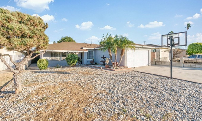 City of Industry Casa | Cozy 4BR Retreat with Private Backyard