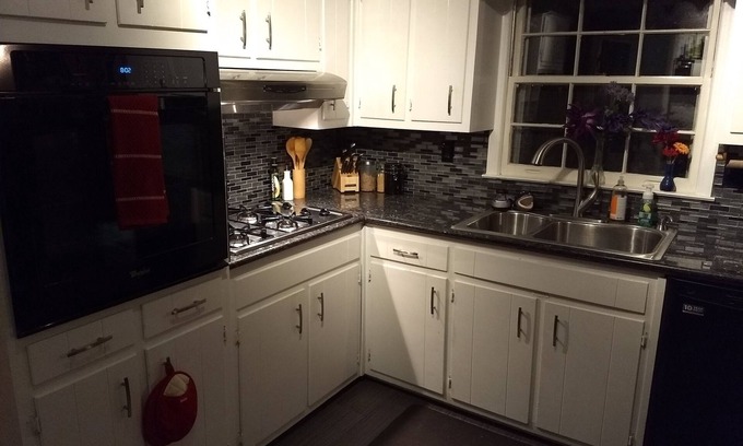 Tucker Casa | Acogedor y confortable hogar lejos del hogar