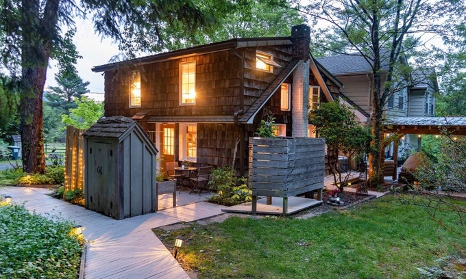 Zena Apartamento | Cozy and eclectic Woodstock getaway