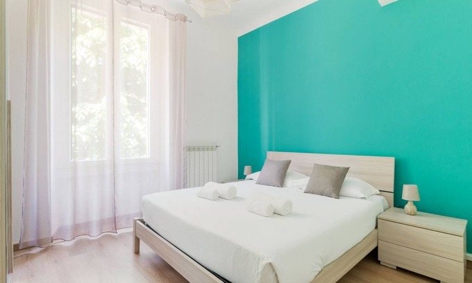 Isola del Bosco - Delle Corti Apartamento | Cozy apartment of about 40 square meters, perfect for hosting up to 3 people, located on the second floor of a building with elevator and external balcony.The property is located 750m from the M1 Sesto Marelli stop, in an area full of services and well c