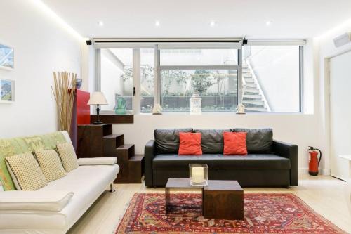 Palos de la Frontera Apartamento | Cozy Apartment in Madrid 70 m² Pool