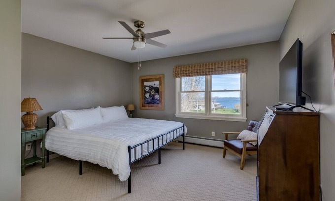 Cape Vincent Casa | Cozy apartment w/ river view near boat launch