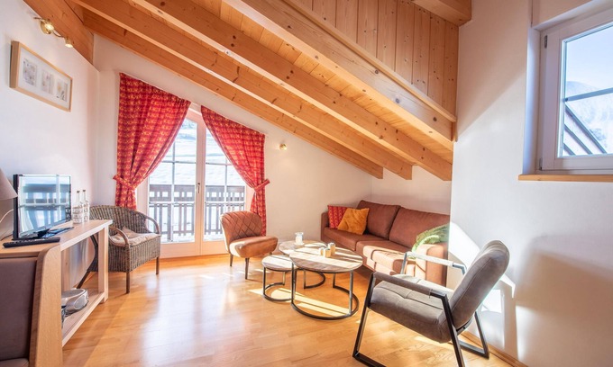 Hochkrimml Apartamento | Cozy apartment with mountain views and proximity to the lift in the Zillertal Ar