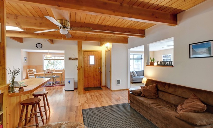 Paradise Estates Cabaña | Cozy Ashford Home - 5 Mi to Rainier Nat'l Park!
