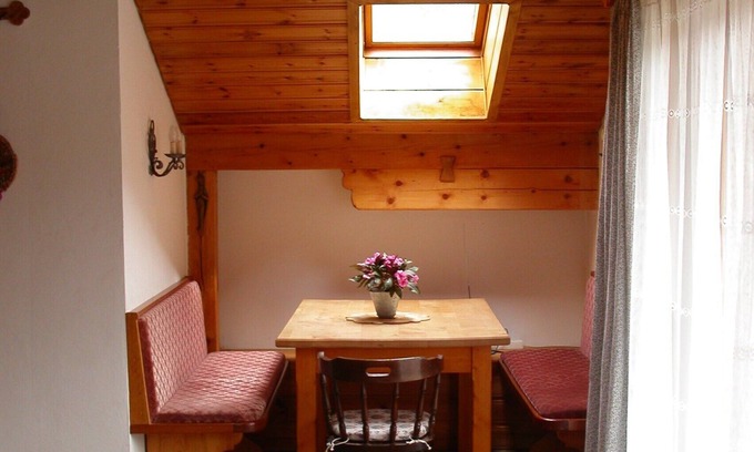 Grainau Apartamento | Acogedor ático cerca del bosque