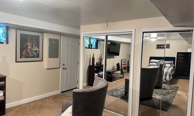 Trinidad Apartamento | Cozy Basement Suite In Great Capital Hill Neighborhood
