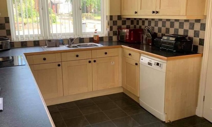 Lake Casa | Cozy Beach House in Sandown - 3 Bedrooms