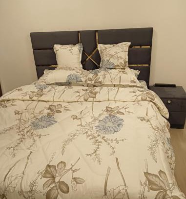 Ajman Casa | Cozy Beautiful Private Room with Shared Washroom