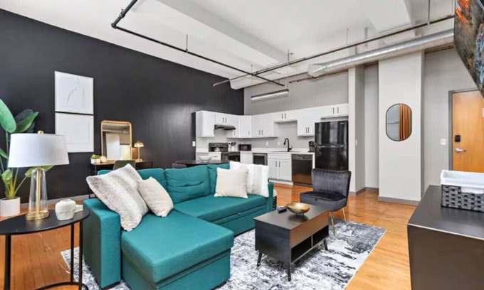 Mission Apartamento | Cozy Bedroom Retreat in the Heart of Kansas City