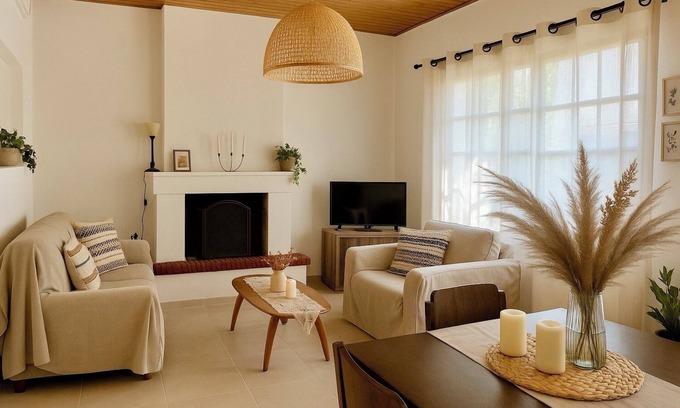 Nea Palatia Casa | Cozy, bright home near to the nature for calm moments.