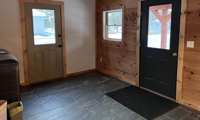 Quesnel Casa | Cozy Cabin in city limits